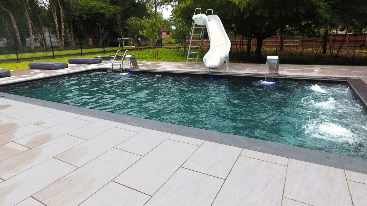 Elegant water fountains and a children’s water slide