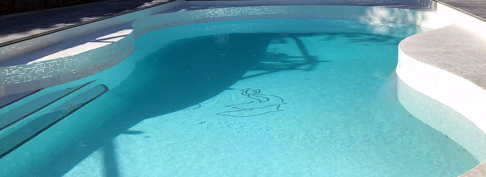 New Outdoor Concrete Swimming Pools by UK Swimming Pools Ltd