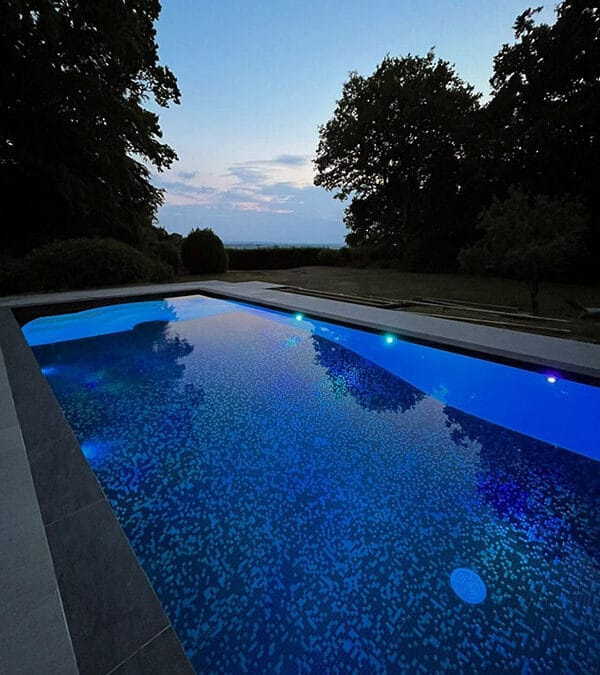 Transform your swimming pool from ordinary to extraordinary with ambient lighting!