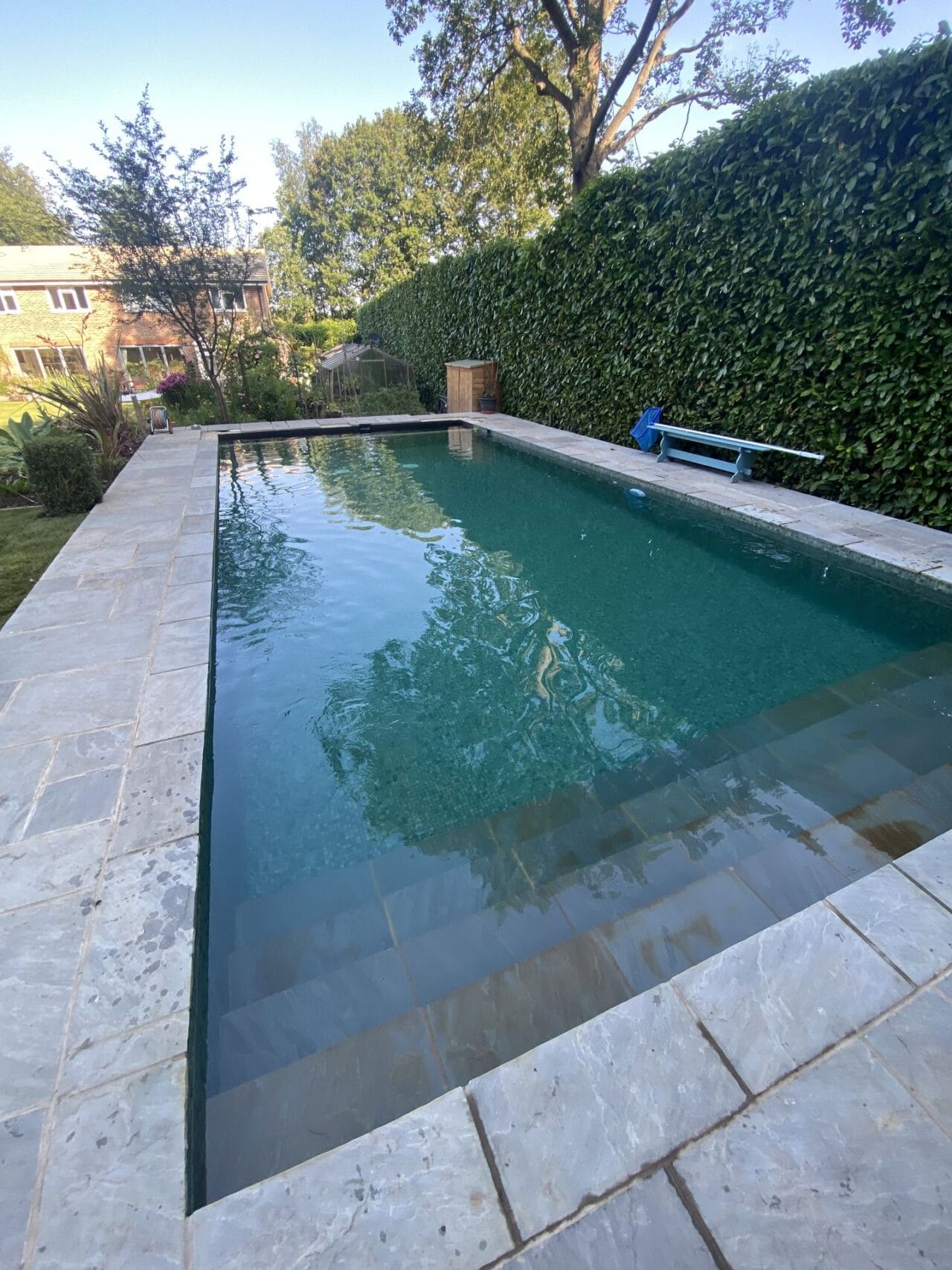 UK Swimming Pools – Contemporary Rectangular Pool with Mosaic Finish and Summerhouse 06