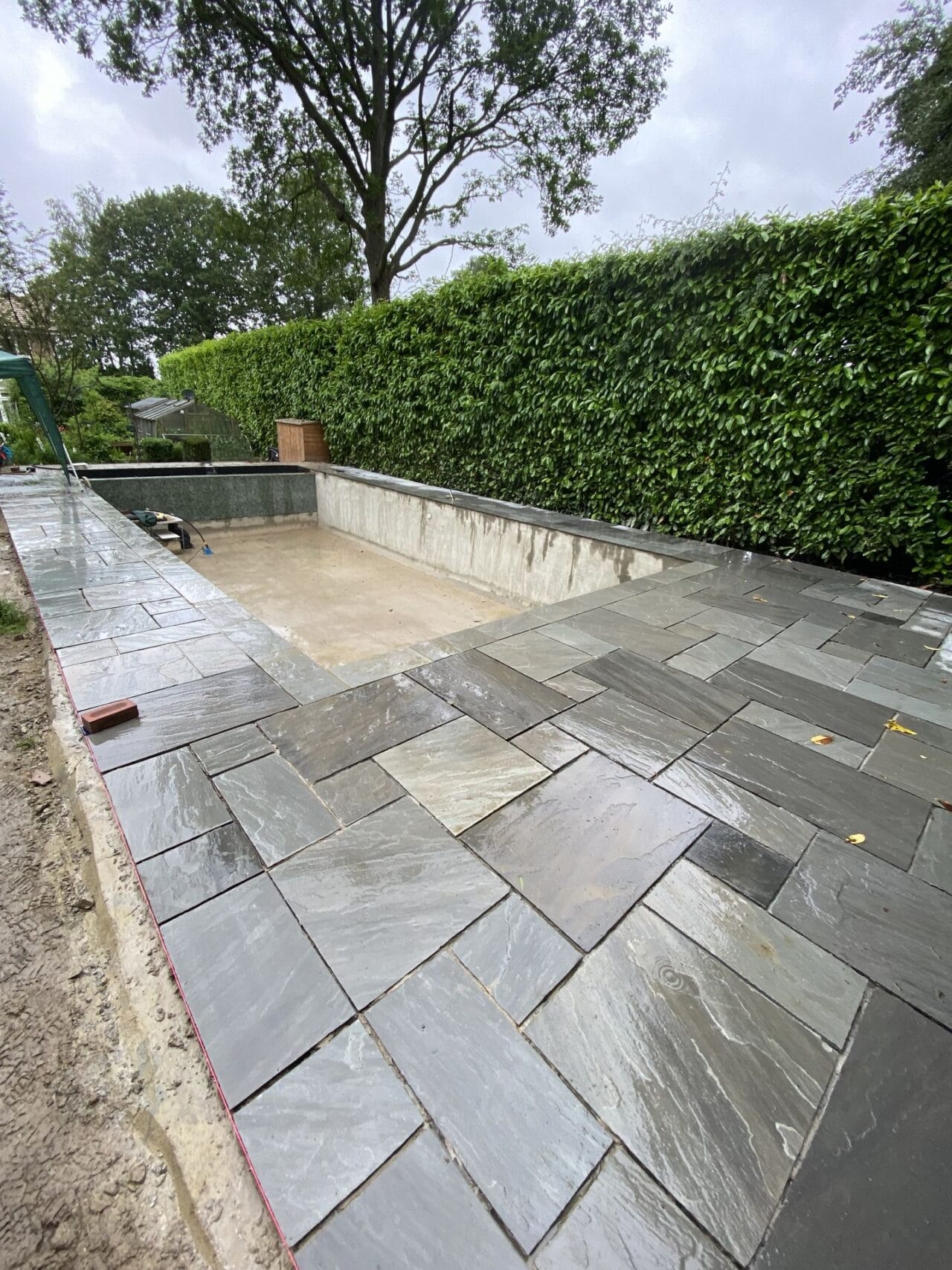 UK Swimming Pools – Contemporary Rectangular Pool with Mosaic Finish and Summerhouse 32